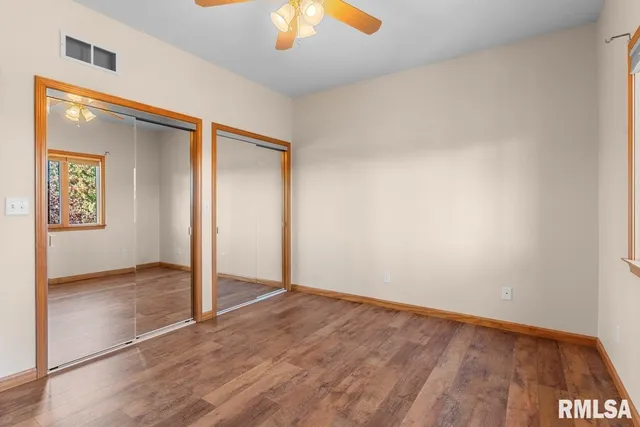 $595,000 | 204 Grindstone Road, Chatham, IL 62629