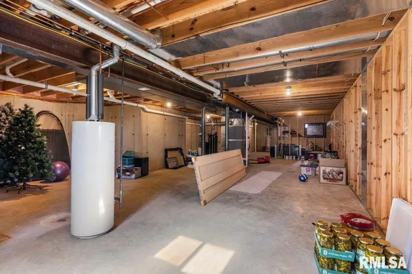 $579,000 | 204 Grindstone Road, Chatham, IL 62629