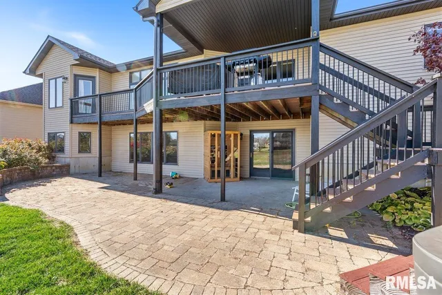 $595,000 | 204 Grindstone Road, Chatham, IL 62629