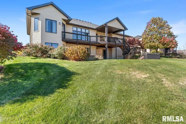 $579,000 | 204 Grindstone Road, Chatham, IL 62629