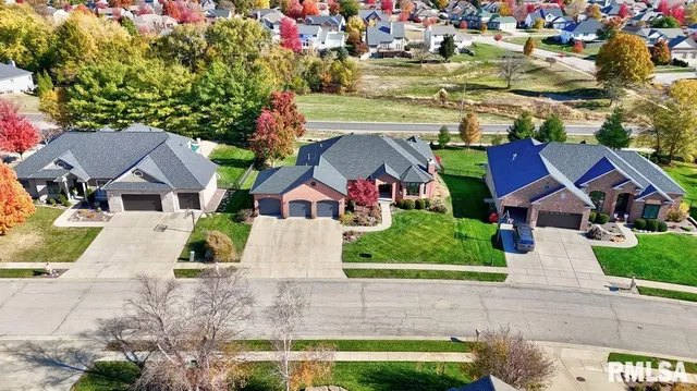 $595,000 | 204 Grindstone Road, Chatham, IL 62629