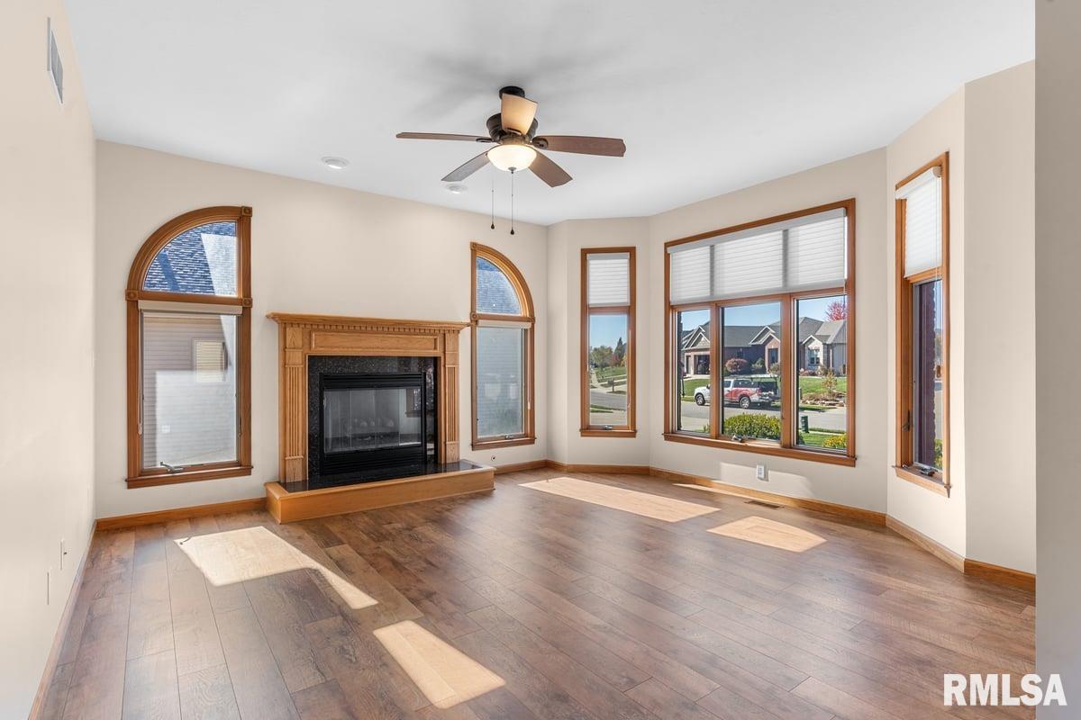 204 Grindstone Road Chatham, IL 62629 - Photo 5 of 59