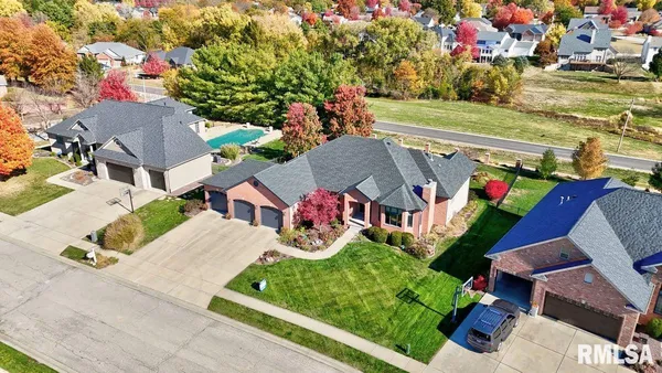 $579,000 | 204 Grindstone Road, Chatham, IL 62629