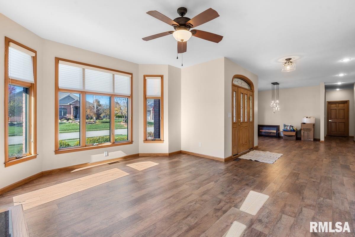 204 Grindstone Road Chatham, IL 62629 - Photo 8 of 59