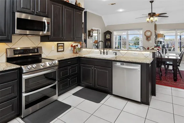 $997,500 | 125 Rs County Road 3379, Emory, TX 75440