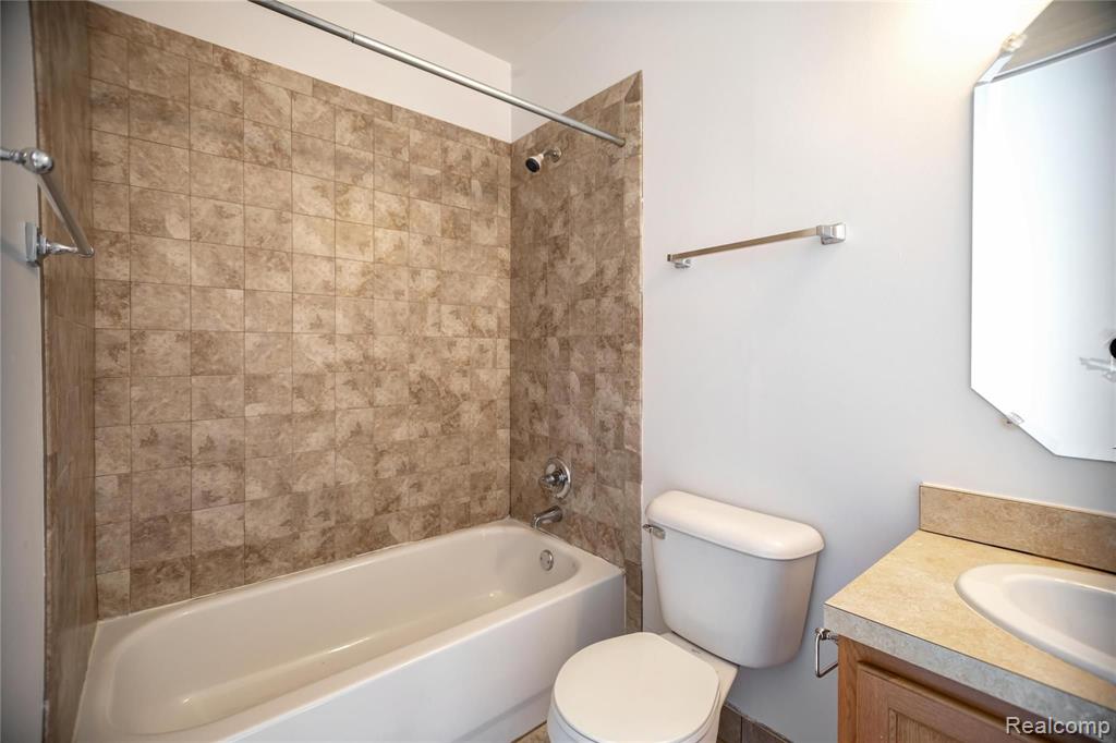 3966 Trumbull, Unit 2 Detroit, MI 48208 - Photo 20 of 34