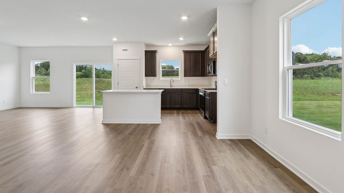 7101 Oakmont Road Racine, WI 53403 - Photo 8 of 40
