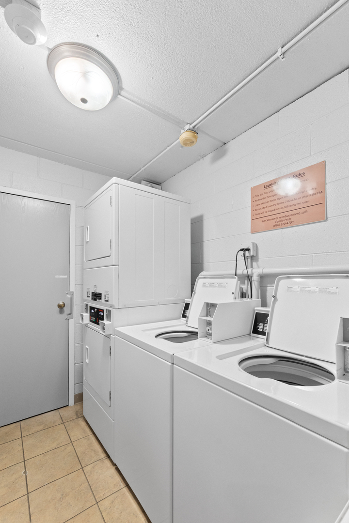 808 North River Road, Unit 2A Mount Prospect, IL 60056 - Photo 19 of 22 a room with sink dryer and washer