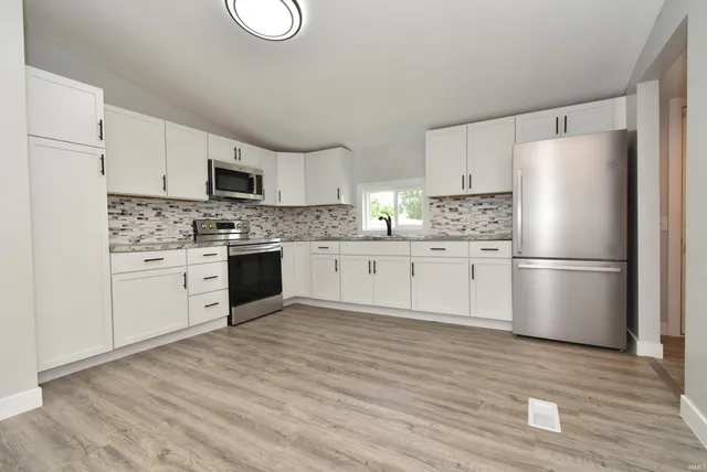 $167,500 | 110 West Goss Street, Kentland, IN 47951