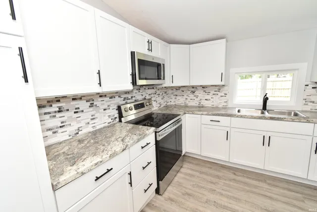 $167,500 | 110 West Goss Street, Kentland, IN 47951