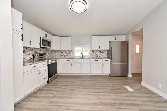 $167,500 | 110 West Goss Street, Kentland, IN 47951