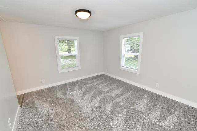 $167,500 | 110 West Goss Street, Kentland, IN 47951