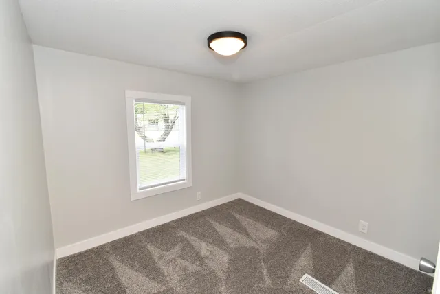 $167,500 | 110 West Goss Street, Kentland, IN 47951