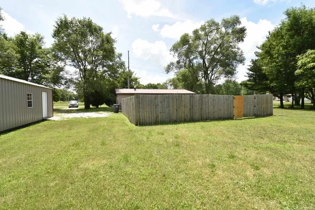 $167,500 | 110 West Goss Street, Kentland, IN 47951