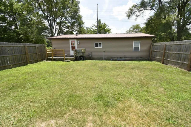 $167,500 | 110 West Goss Street, Kentland, IN 47951