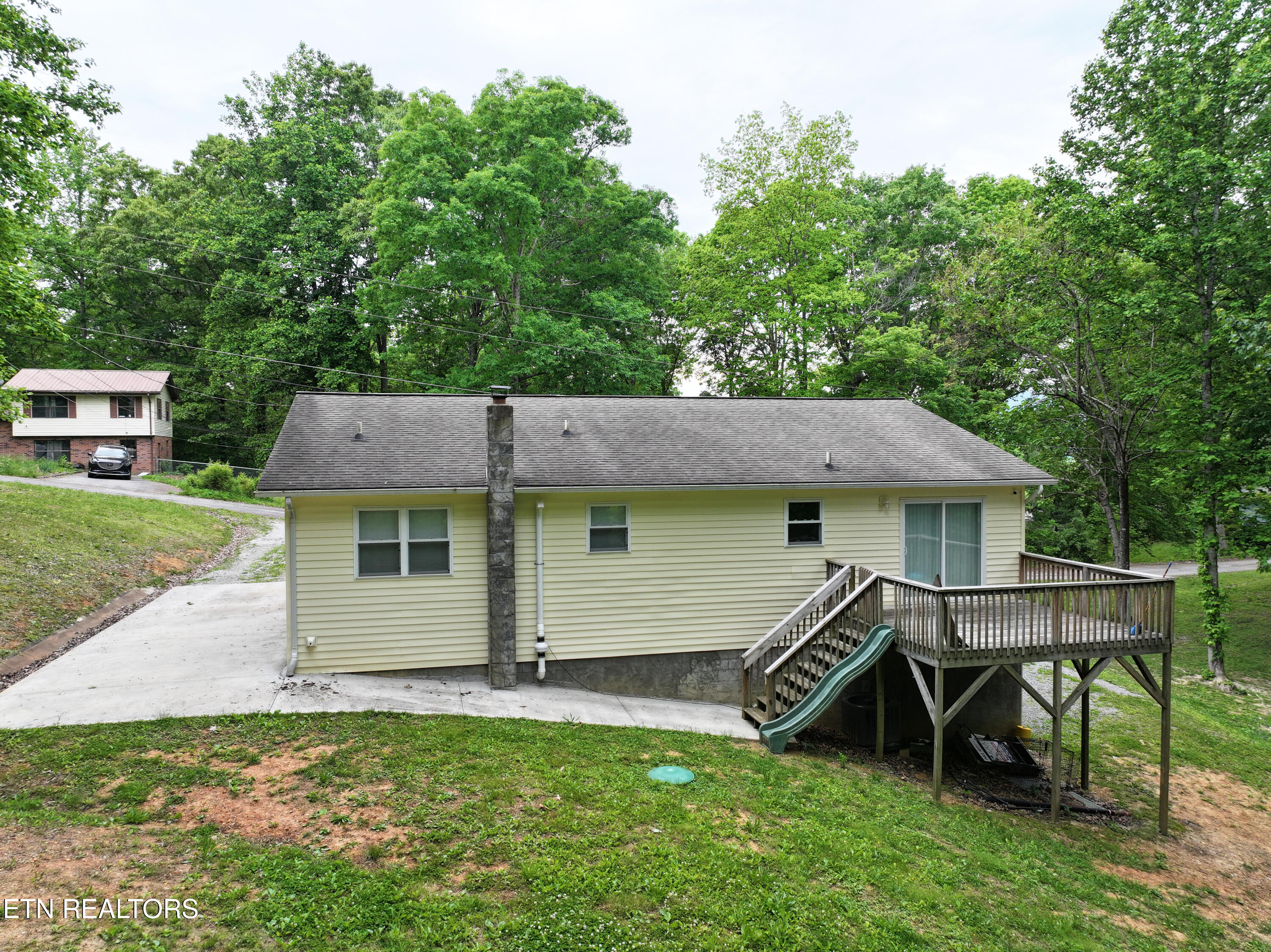 209 Summit Drive Speedwell, TN 37870 - Photo 34 of 36 42 - 209 Summit Dr