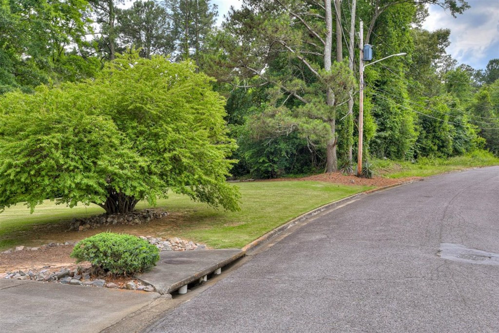 3080 Westwood Road Augusta, GA 30909 - Photo 2 of 5