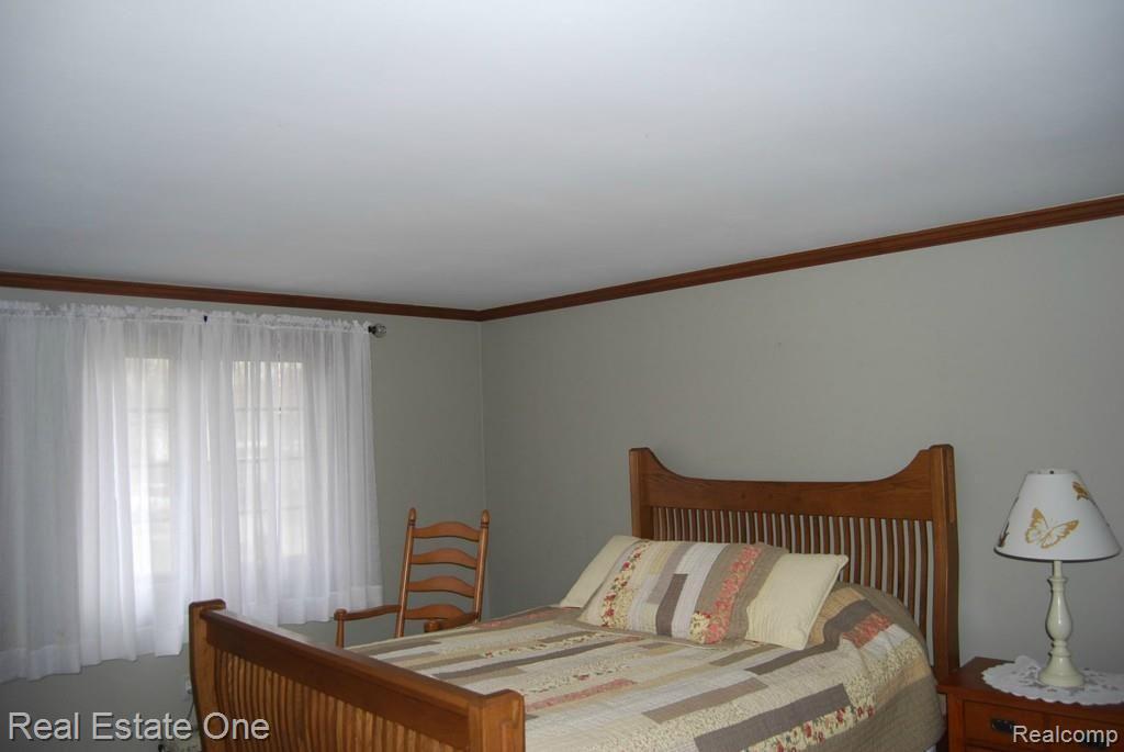 2133 Chalet Drive Rochester, MI 48309 - Photo 10 of 18 Master Bedroom