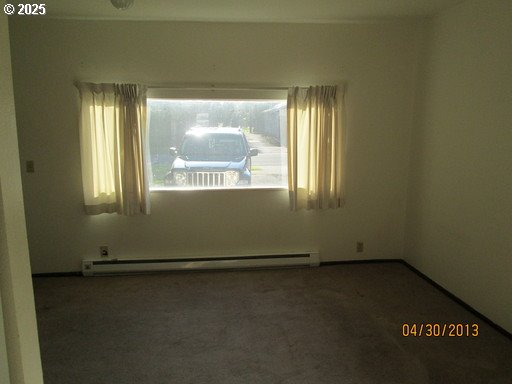 736 5th Street Springfield, OR 97477 - Photo 3 of 8