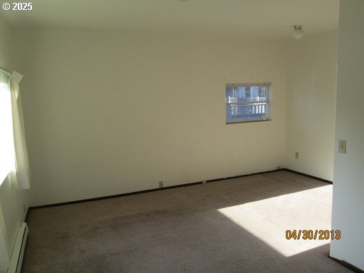 736 5th Street Springfield, OR 97477 - Photo 4 of 8