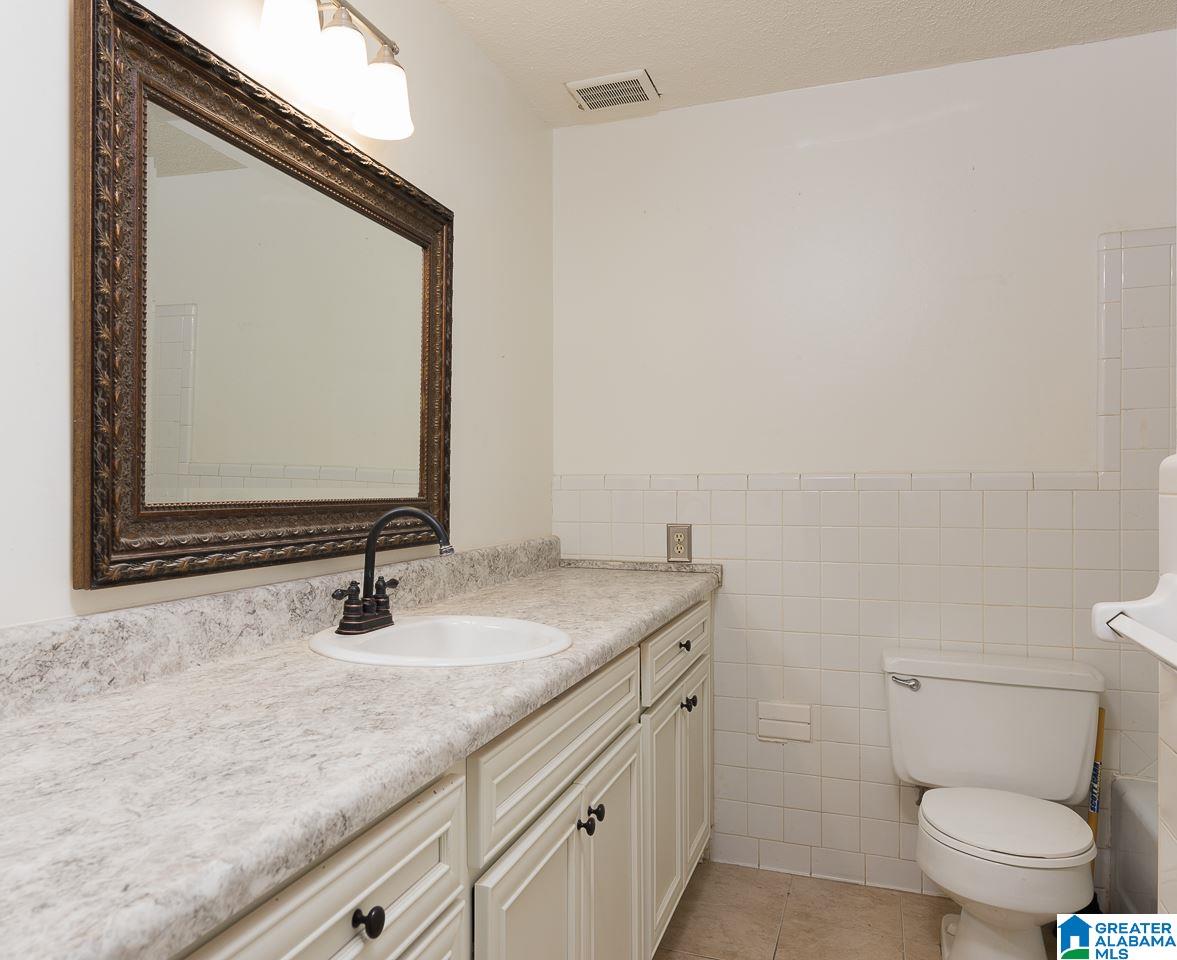 114 Hawthorne Street Talladega, AL 35160 - Photo 17 of 37