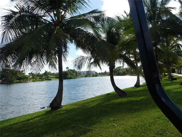 $1,900 | 14301 North Kendall Drive, Unit 203B, Miami, FL 33186