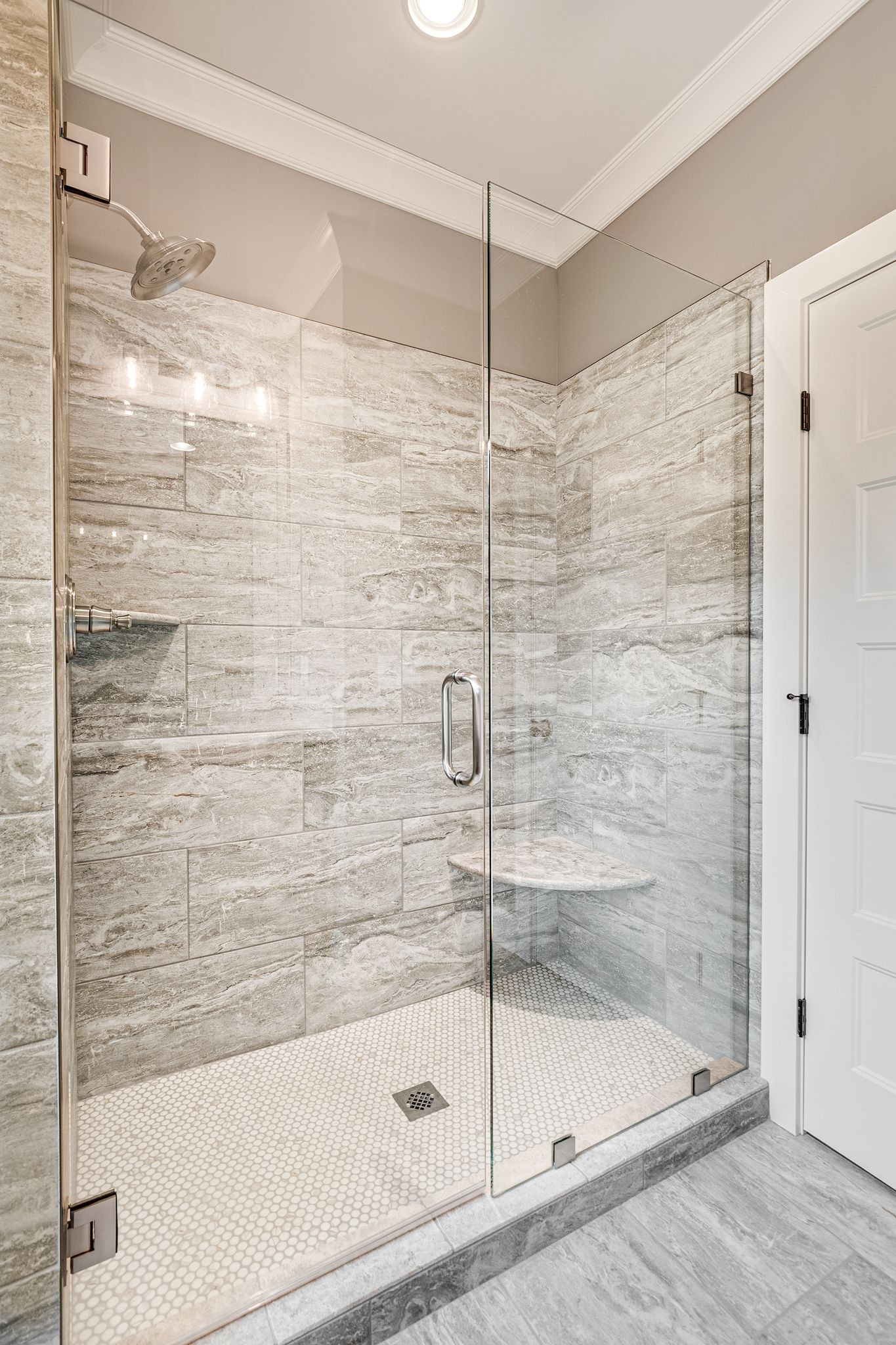 1581 Phillips Road Lebanon, TN 37087 - Photo 30 of 36 a bathroom with a shower and bathtub