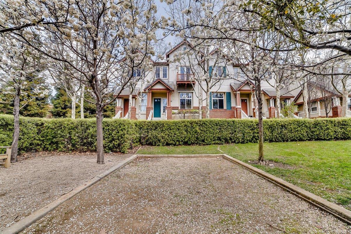 49030 Meadowfaire Common Fremont, CA 94539 - Photo 40 of 52 a front view of a house with a yard