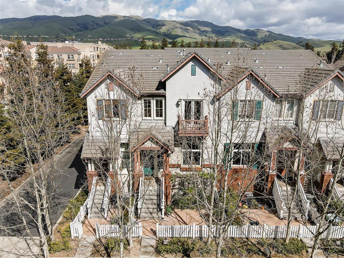 49030 Meadowfaire Common Fremont, CA 94539 - Photo 48 of 52 an aerial view of multiple houses