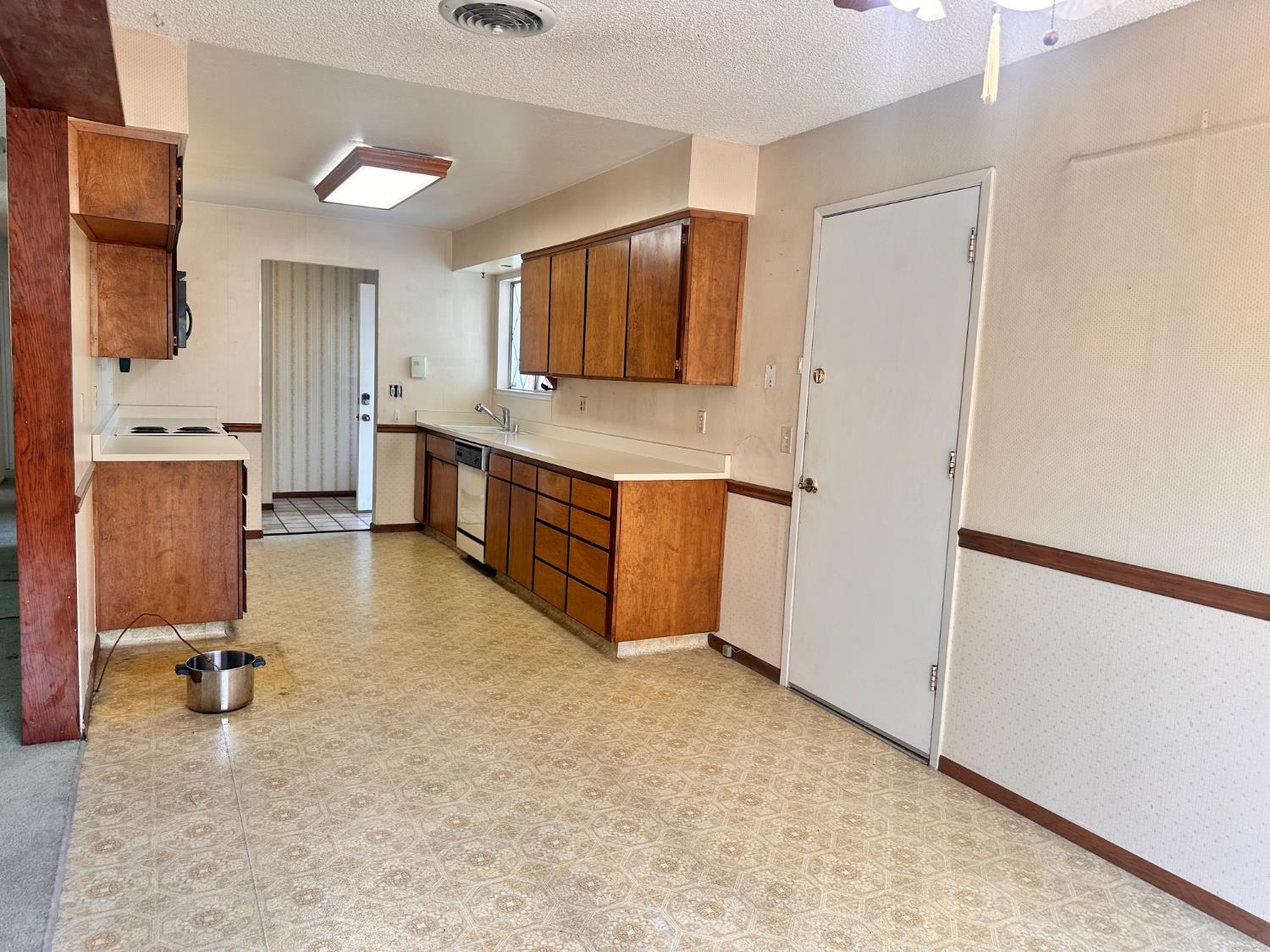 3207 Terry Way Carmichael, CA 95608 - Photo 11 of 36 a view of a kitchen with a sink