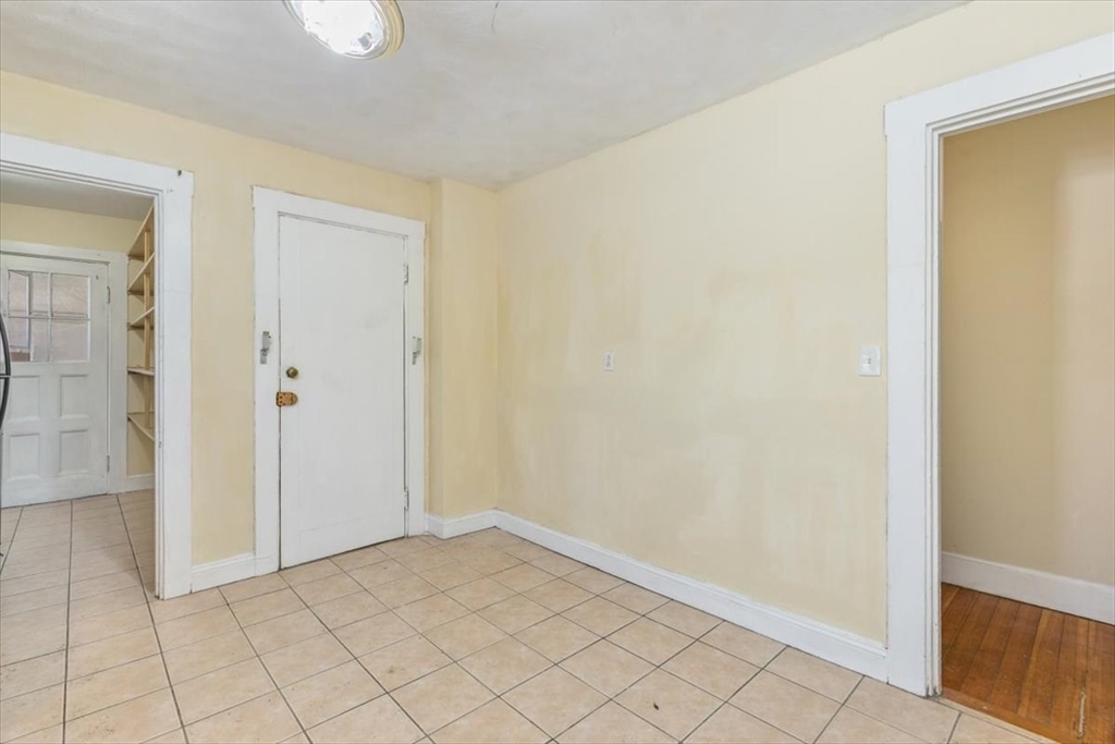 352 Walnut Avenue, Unit 1 Boston, MA 02119 - Photo 14 of 28