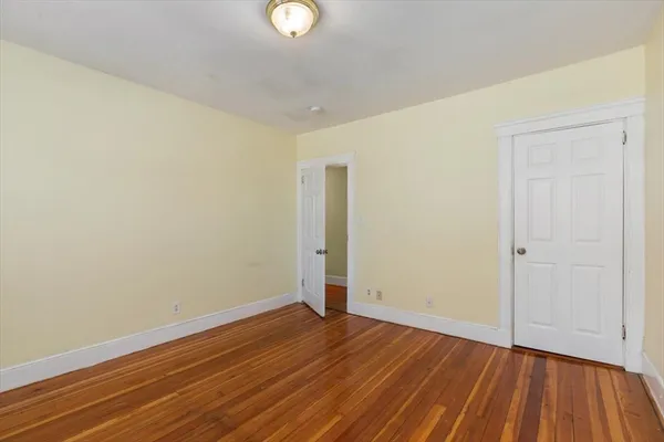 $3,400 | 352 Walnut Avenue, Unit 1, Boston, MA 02119