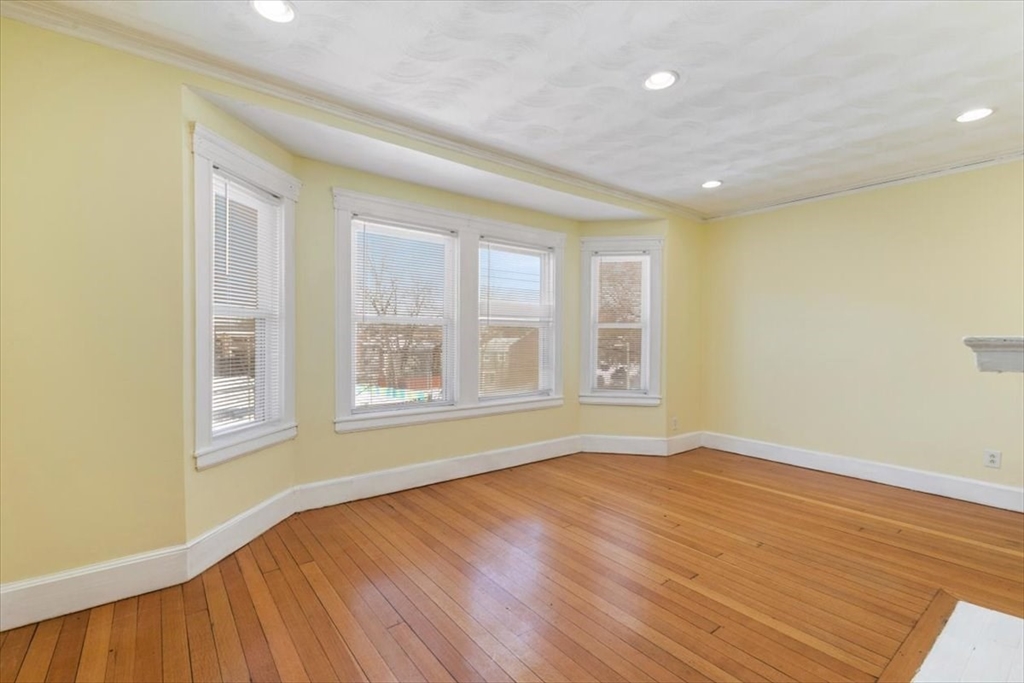 352 Walnut Avenue, Unit 1 Boston, MA 02119 - Photo 6 of 28