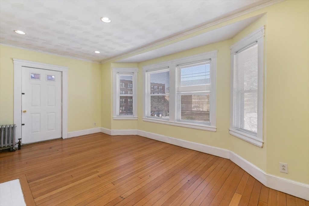 352 Walnut Avenue, Unit 1 Boston, MA 02119 - Photo 9 of 28