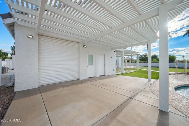a view of a garden with a houses
