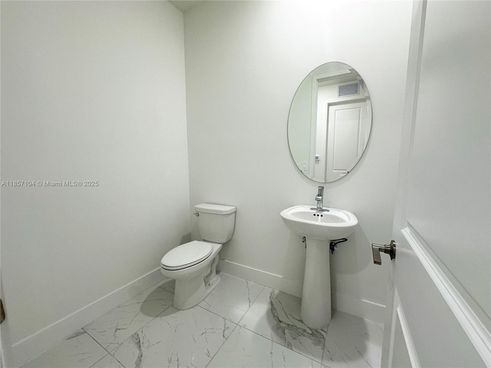 12347 Southwest 43rd Court Davie, FL 33330 - Photo 4 of 36