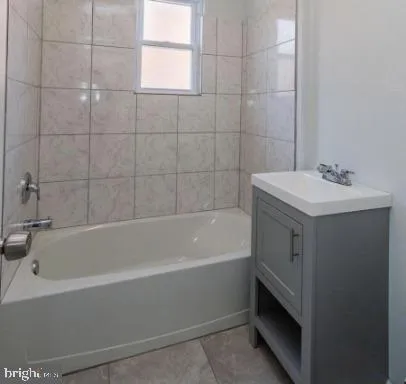$2,750 | 529 16th Street Northeast, Unit 4, Washington, DC 20002