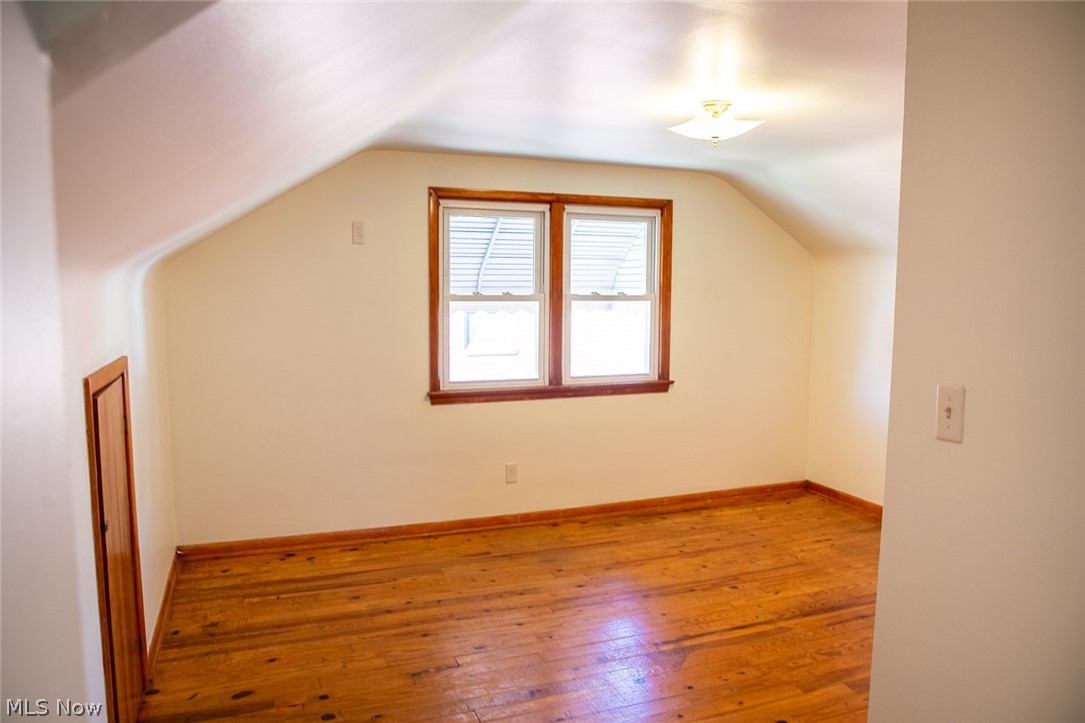 7412 Spring Garden Road Cleveland, OH 44129 - Photo 18 of 27
