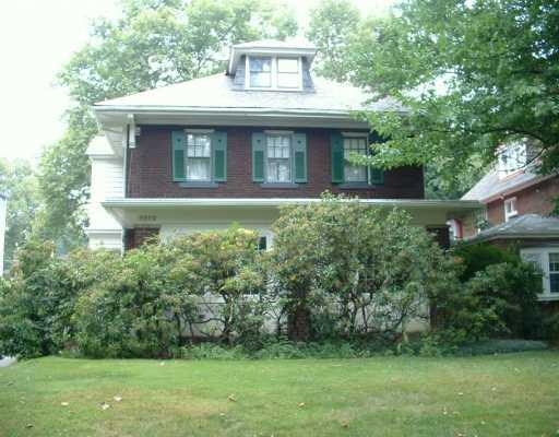 6689 Kinsman Road Pittsburgh, PA 15217 - Photo 1 of 8 Exterior Front.