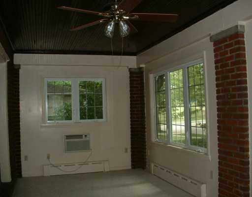 6689 Kinsman Road Pittsburgh, PA 15217 - Photo 5 of 8 Den/Family/Great Room.