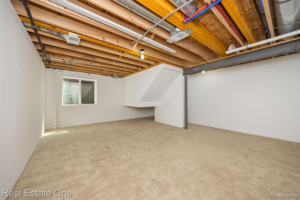 630 Lockmoore Court Rochester Hills, MI 48307 - Photo 40 of 65