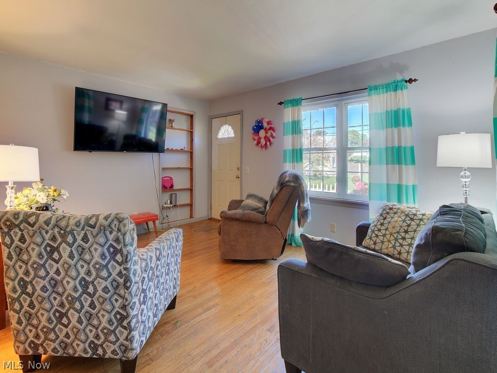 4870 Arbor Road Southwest Canton, OH 44710 - Photo 8 of 27 Gallery Image 8