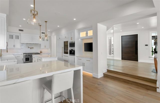 $16,995,000 | 2401 Bayshore Drive, Newport Beach, CA 92663