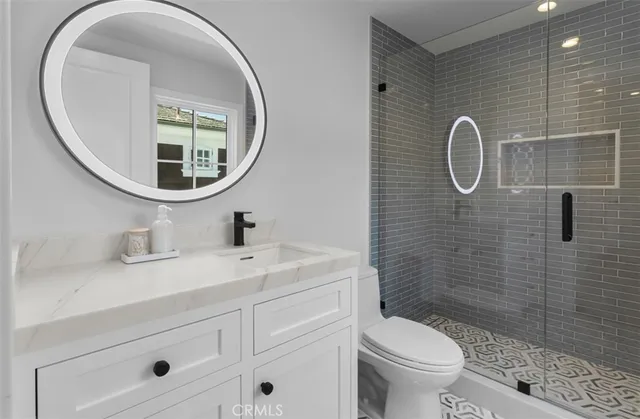 $16,995,000 | 2401 Bayshore Drive, Newport Beach, CA 92663