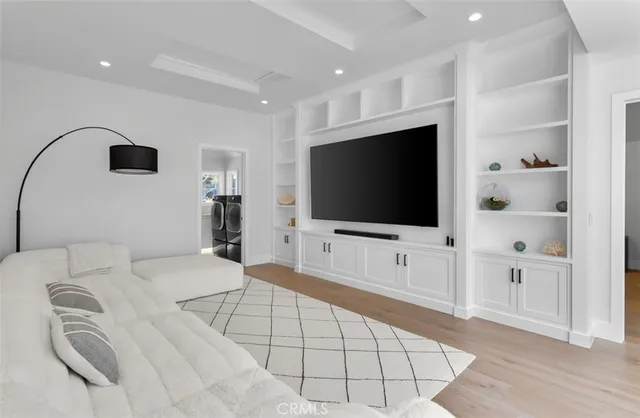 $16,995,000 | 2401 Bayshore Drive, Newport Beach, CA 92663