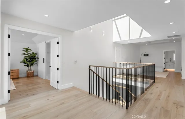 $16,995,000 | 2401 Bayshore Drive, Newport Beach, CA 92663