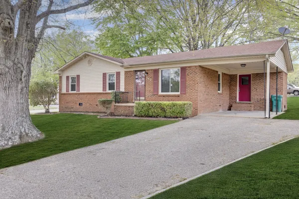 $1,690 | 343 Jamison Drive, Huntingdon, TN 38344
