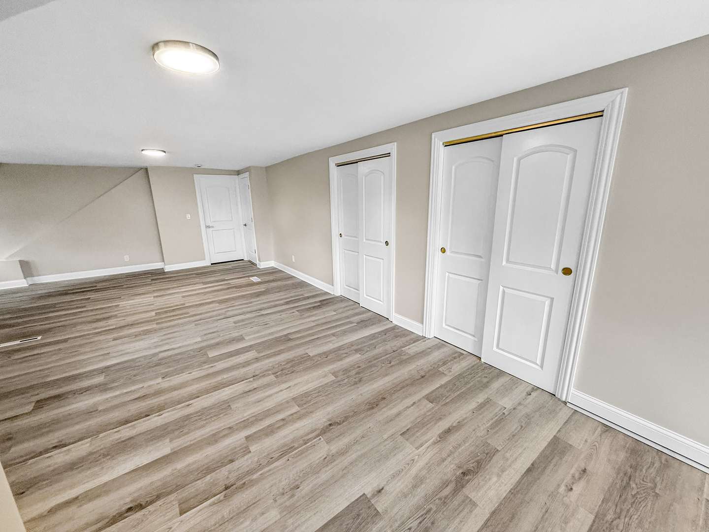 2914 Ridge Road Lansing, IL 60438 - Photo 20 of 32 wooden floor in an empty room with a window