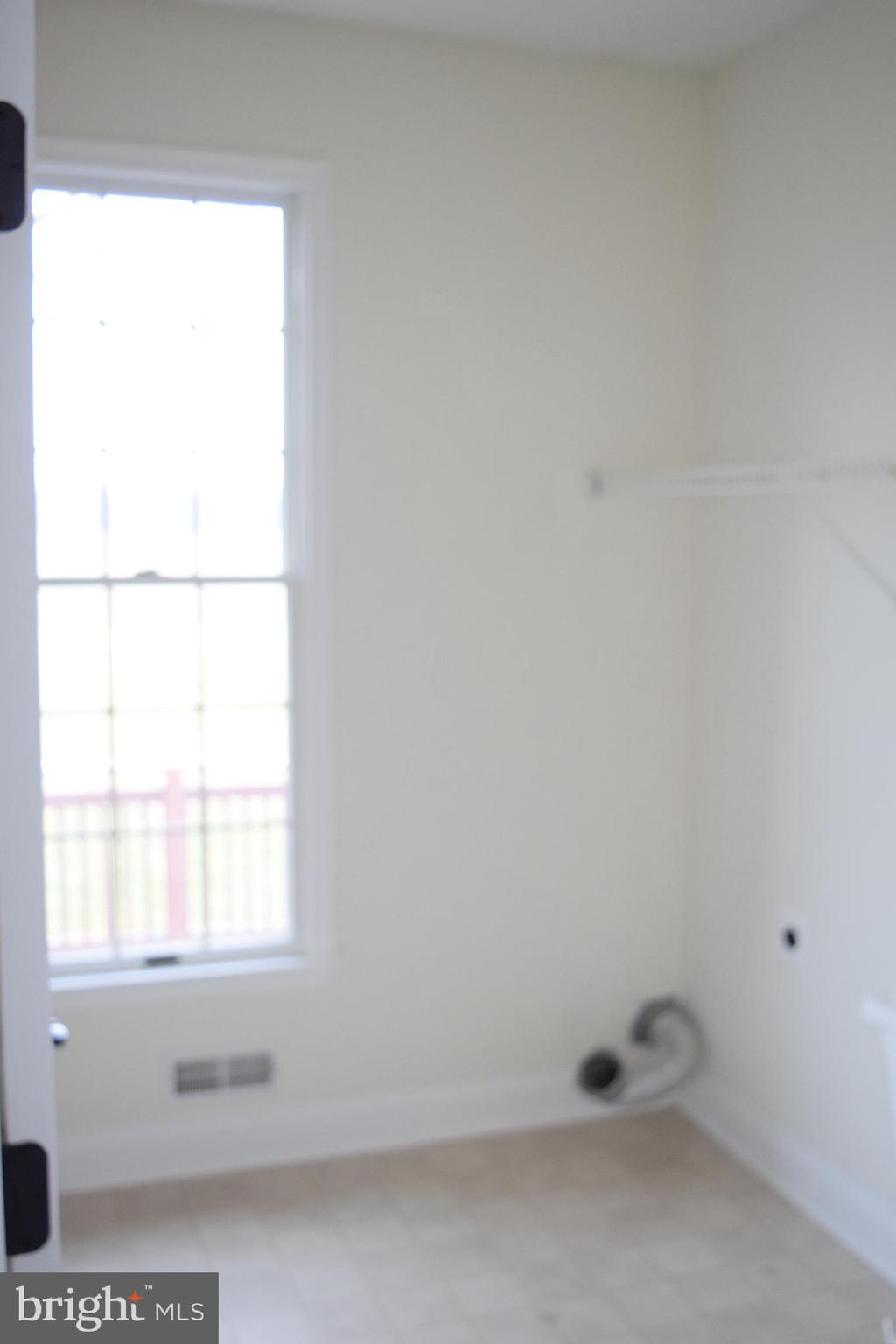 22 Stelle Road Chesterfield, NJ 08515 - Photo 21 of 50 Laundry room