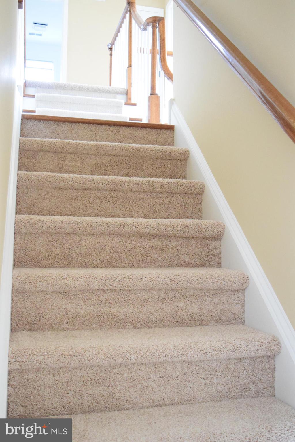 22 Stelle Road Chesterfield, NJ 08515 - Photo 26 of 50 Backside staricase